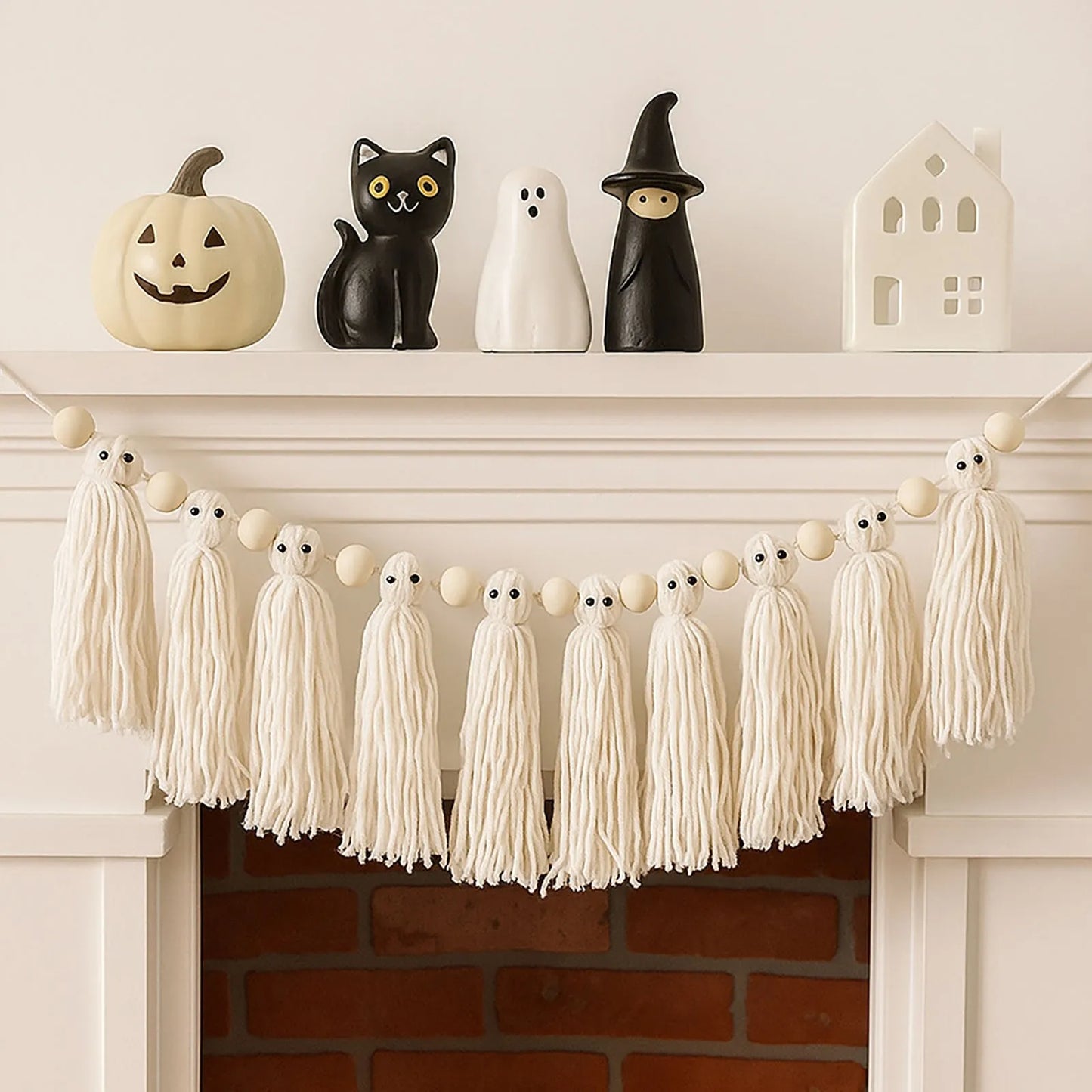Whimsical Ghost Garland – Handmade Yarn Halloween Mantle Decoration