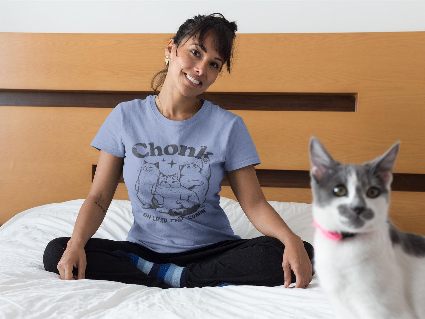 Funny Cat Lover Garment-Dyed T-shirt - Chonk Oh Lawd They Comin - Cat Owners, Animal Lovers, Cat Moms, Dad Gifts, Birthday Present,