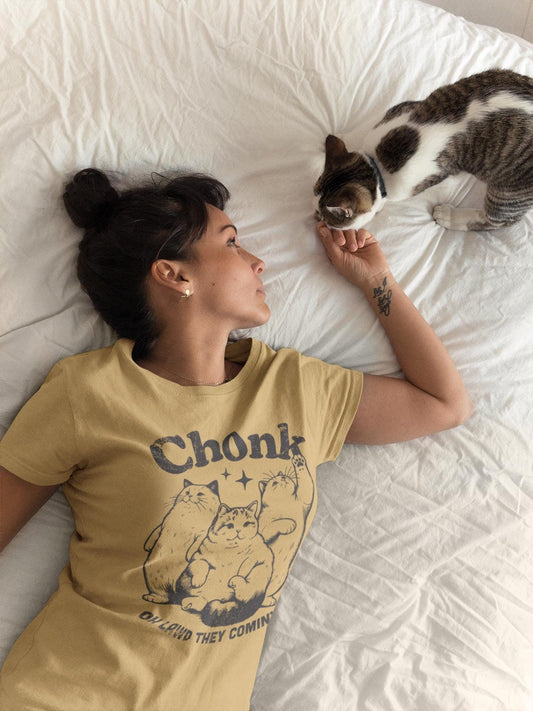 Funny Cat Lover Garment-Dyed T-shirt - Chonk Oh Lawd They Comin - Cat Owners, Animal Lovers, Cat Moms, Dad Gifts, Birthday Present,